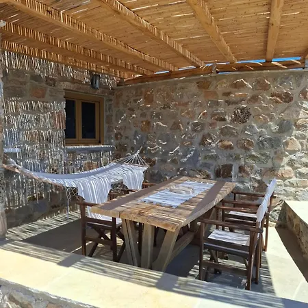 Acheronas Residences Apartman Szérifosz